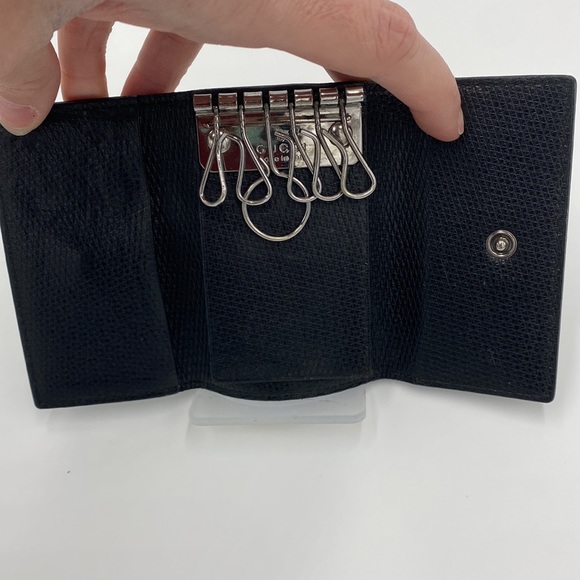 💯 AUTH. Gucci black leather 6 ring key holder - Picture 5 of 6